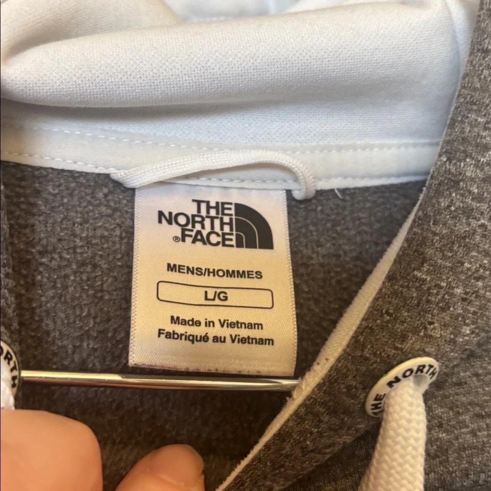 The North Face Half Dome pullover hoodie! Size large